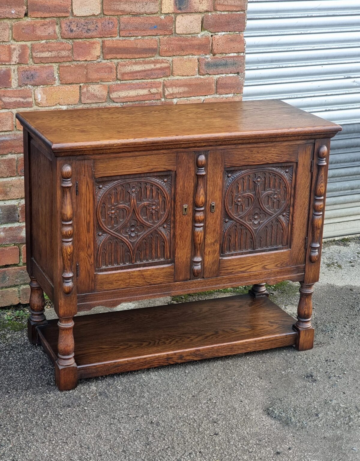 Antique style Oak Carved 2 Door Cupboard, Small Sideboard, Oak Console Table, Hall Cupboard / Cabinet