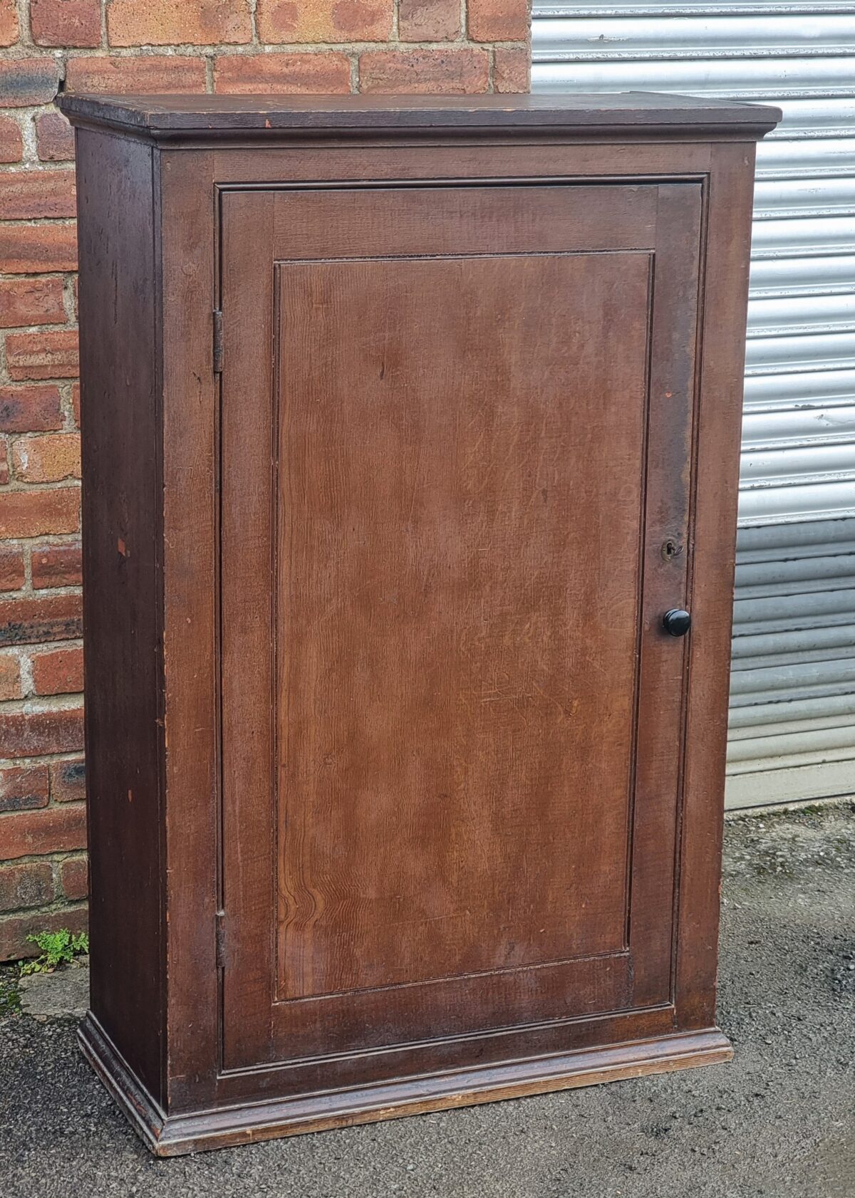 Scrumbled-Pine Antique Cupboard, Antique Pine Cupboard/Hutch/Cabinet with 3 Shelves, Lock & Key