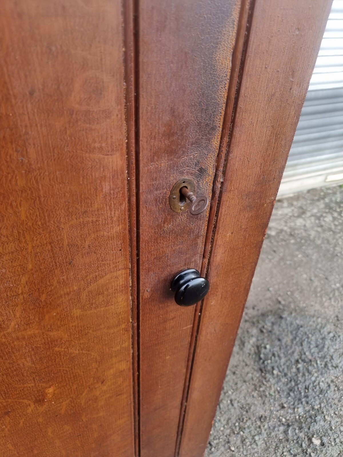 Scrumbled-Pine Antique Cupboard, Antique Pine Cupboard/Hutch/Cabinet with 3 Shelves, Lock & Key - Image 3