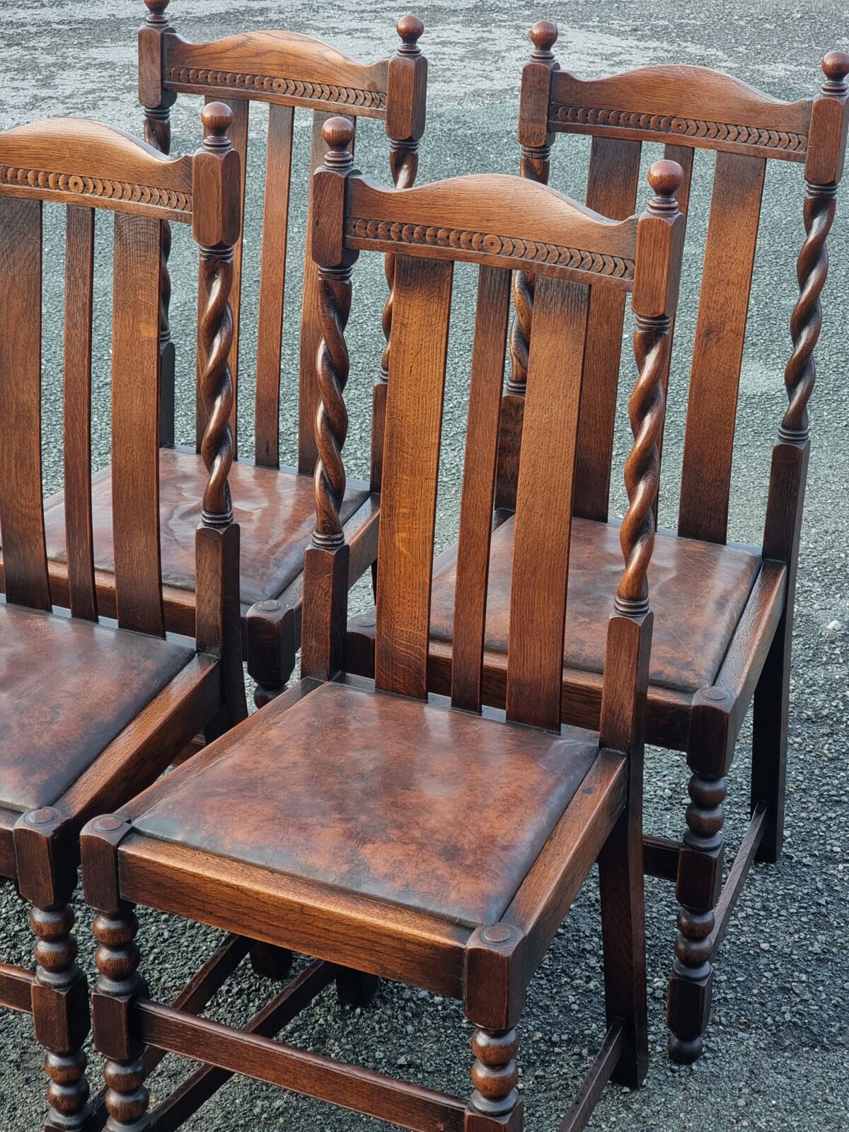 Barley-Twist Oak Set of 4 Dining Chairs, Lathe-Turn 'Bobbin' Leg Set of 4 Oak Chairs with Leather Upholstered Seats - Image 2