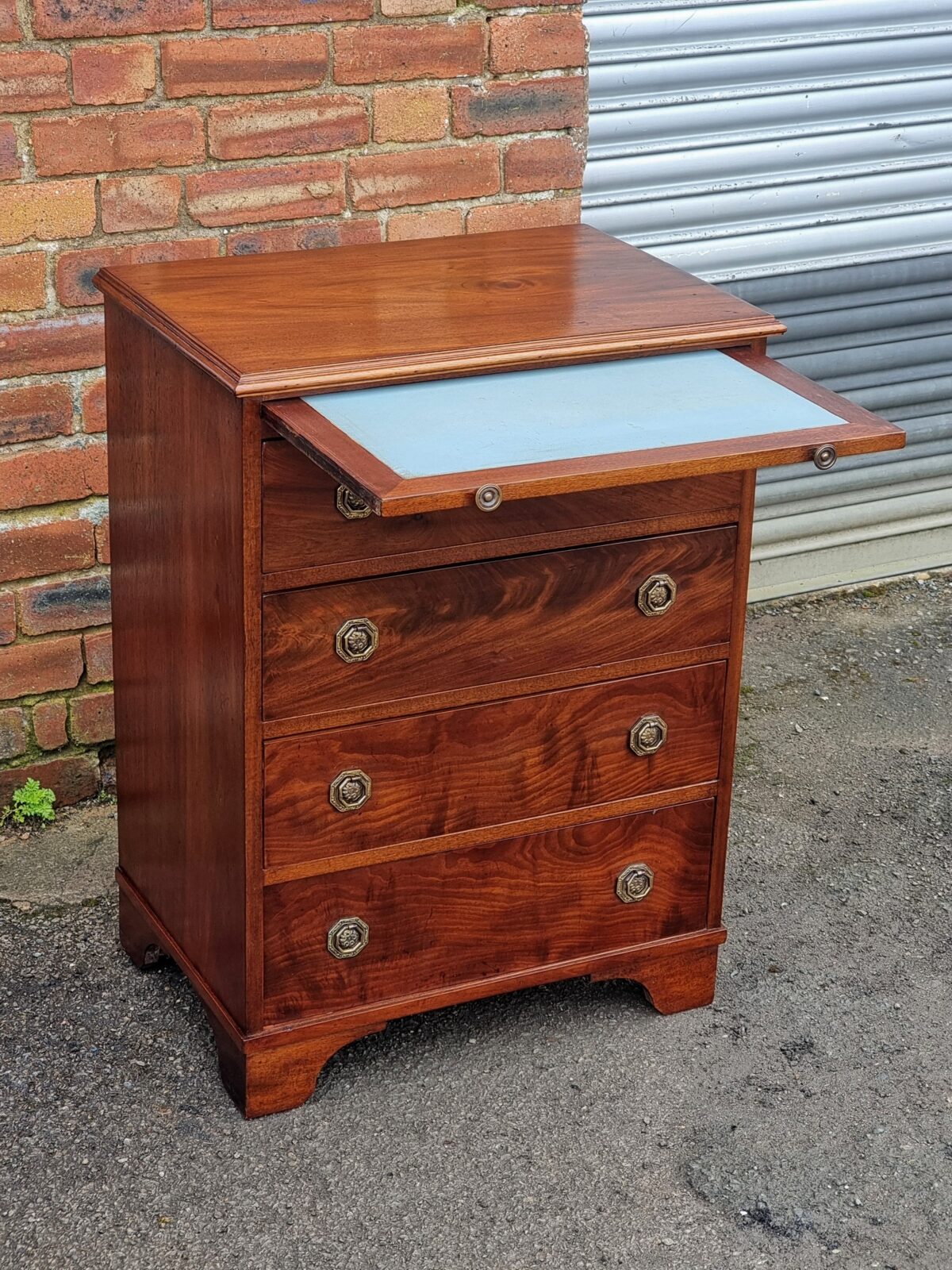 Small Antique 4 Drawer Chest of Drawers with Pull-out Brushing Slide on Bracket Feet - Image 3