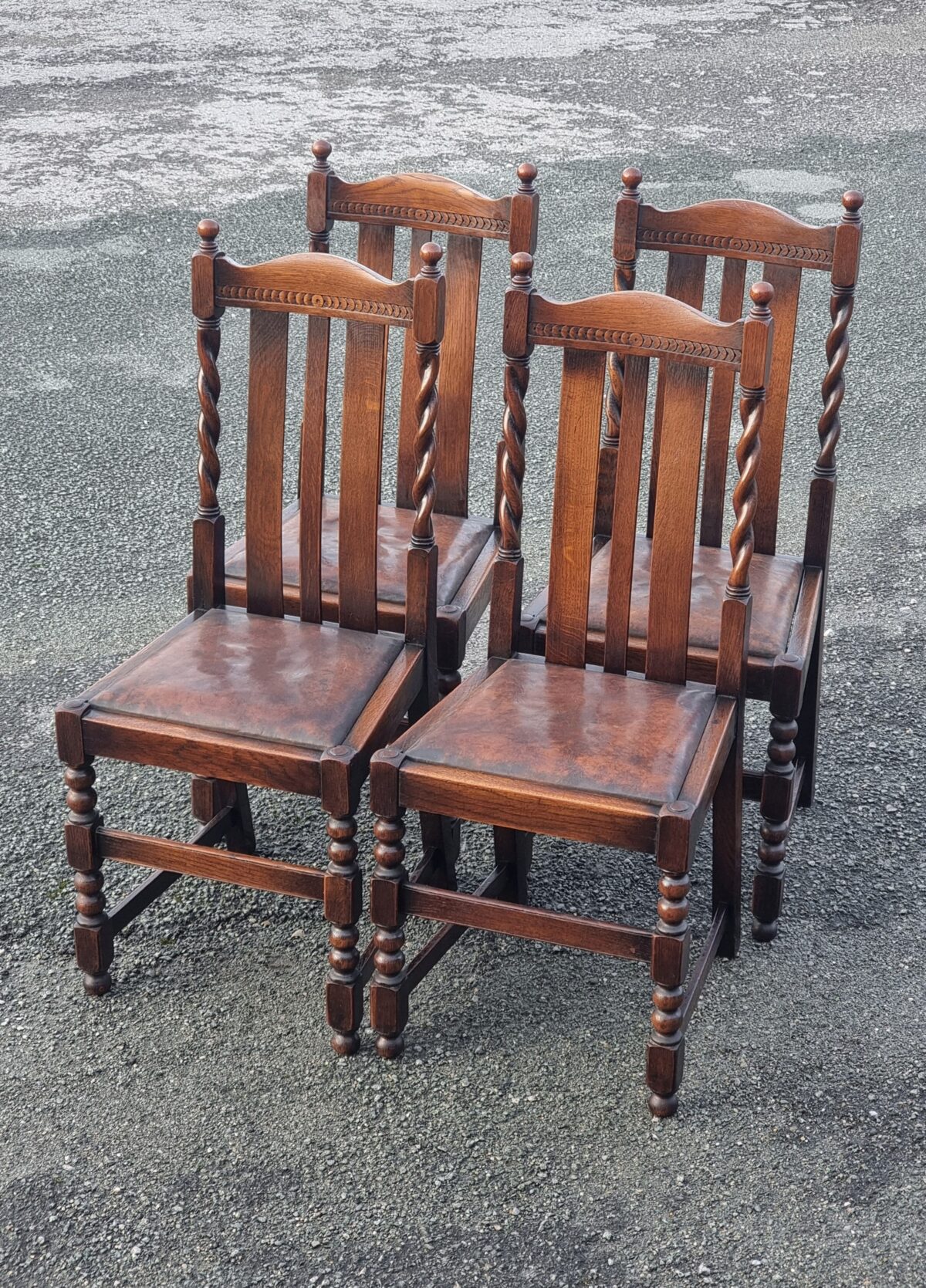 Barley-Twist Oak Set of 4 Dining Chairs, Lathe-Turn 'Bobbin' Leg Set of 4 Oak Chairs with Leather Upholstered Seats
