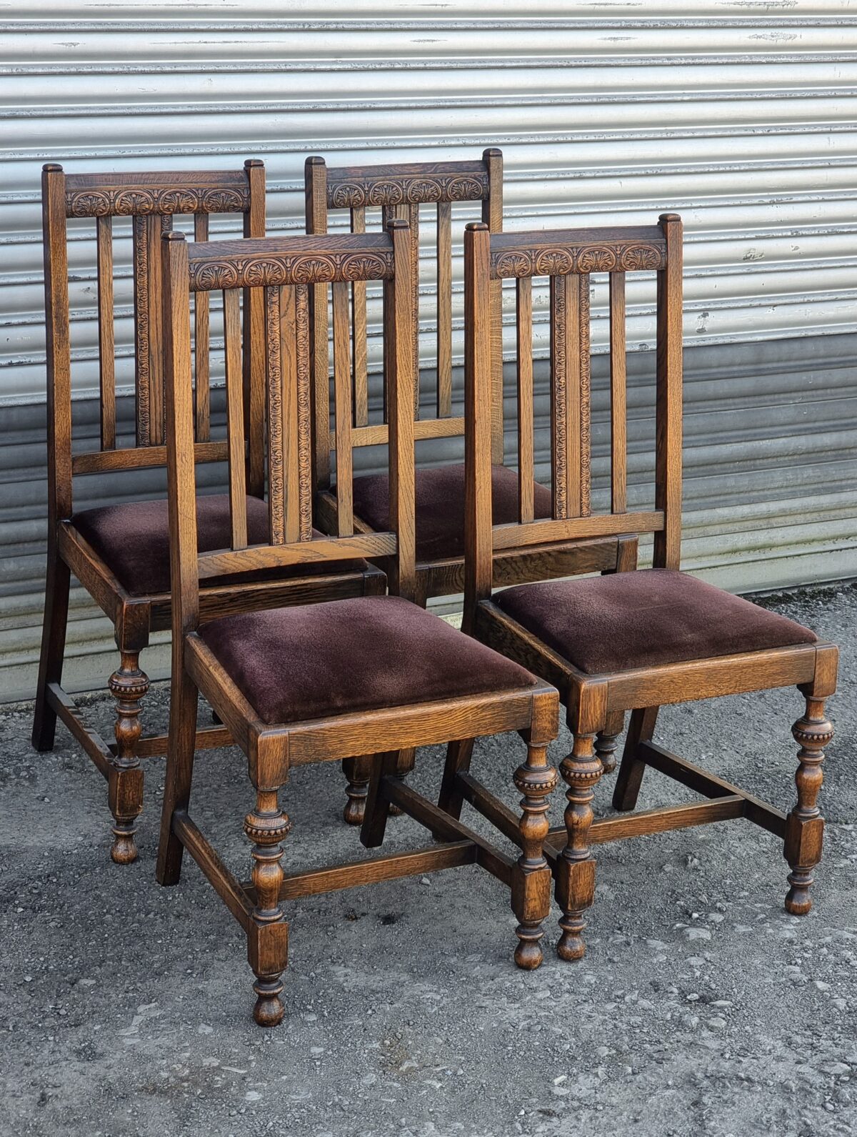 Vintage/Antique Oak Set of 4 Dining Chairs, Oak High-Back Set of Dining Chairs with Lathe-Turned Leg/Supports & Ornately Carved Chair Backs