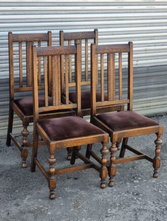 Vintage/Antique Oak Set of 4 Dining Chairs, Oak High-Back Set of Dining Chairs with Lathe-Turned Leg/Supports & Ornately Carved Chair Backs