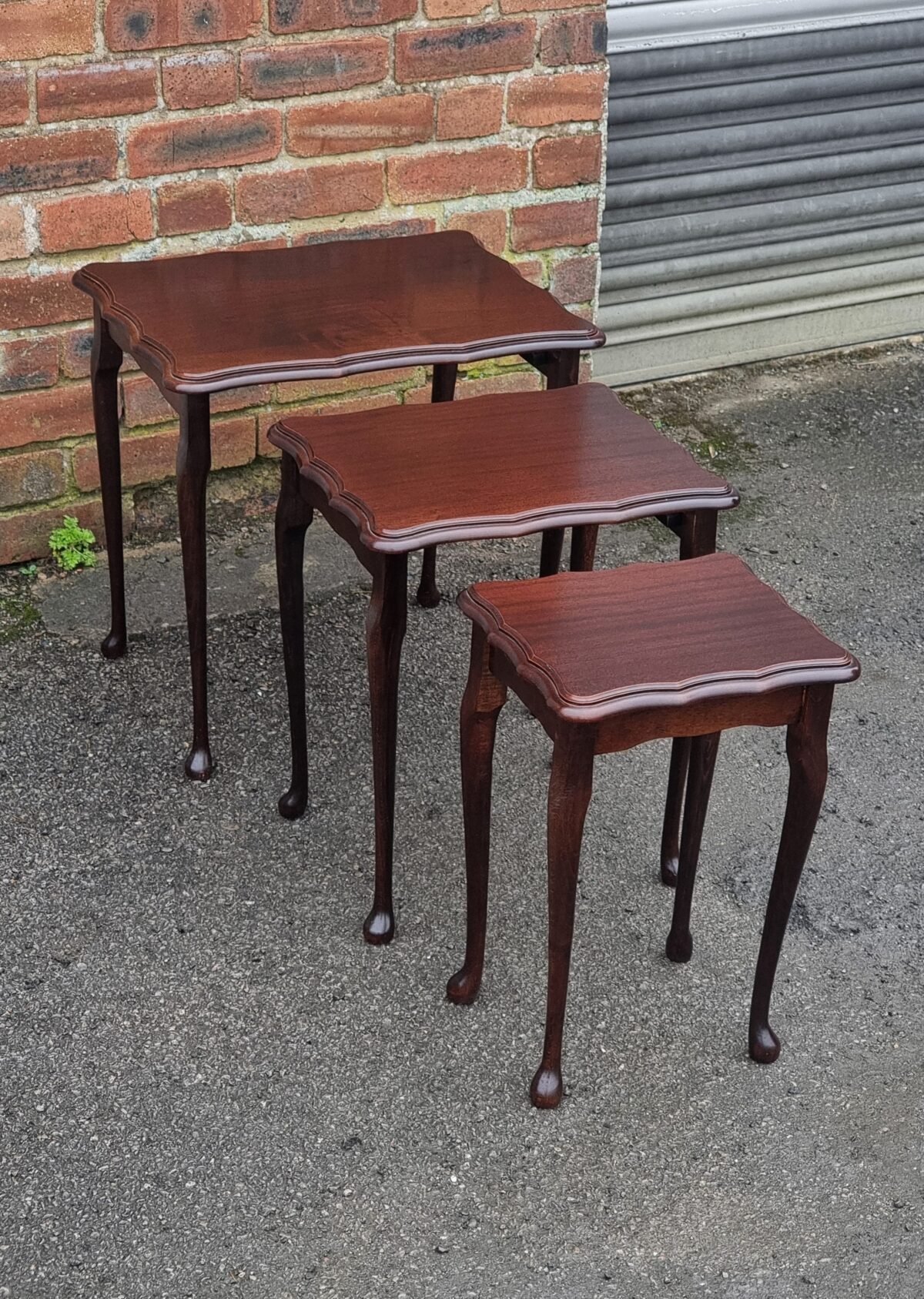 Mahogany Nest of 3 Tables, Nest of Side Tables, Nest of Occasional Tables - Image 2