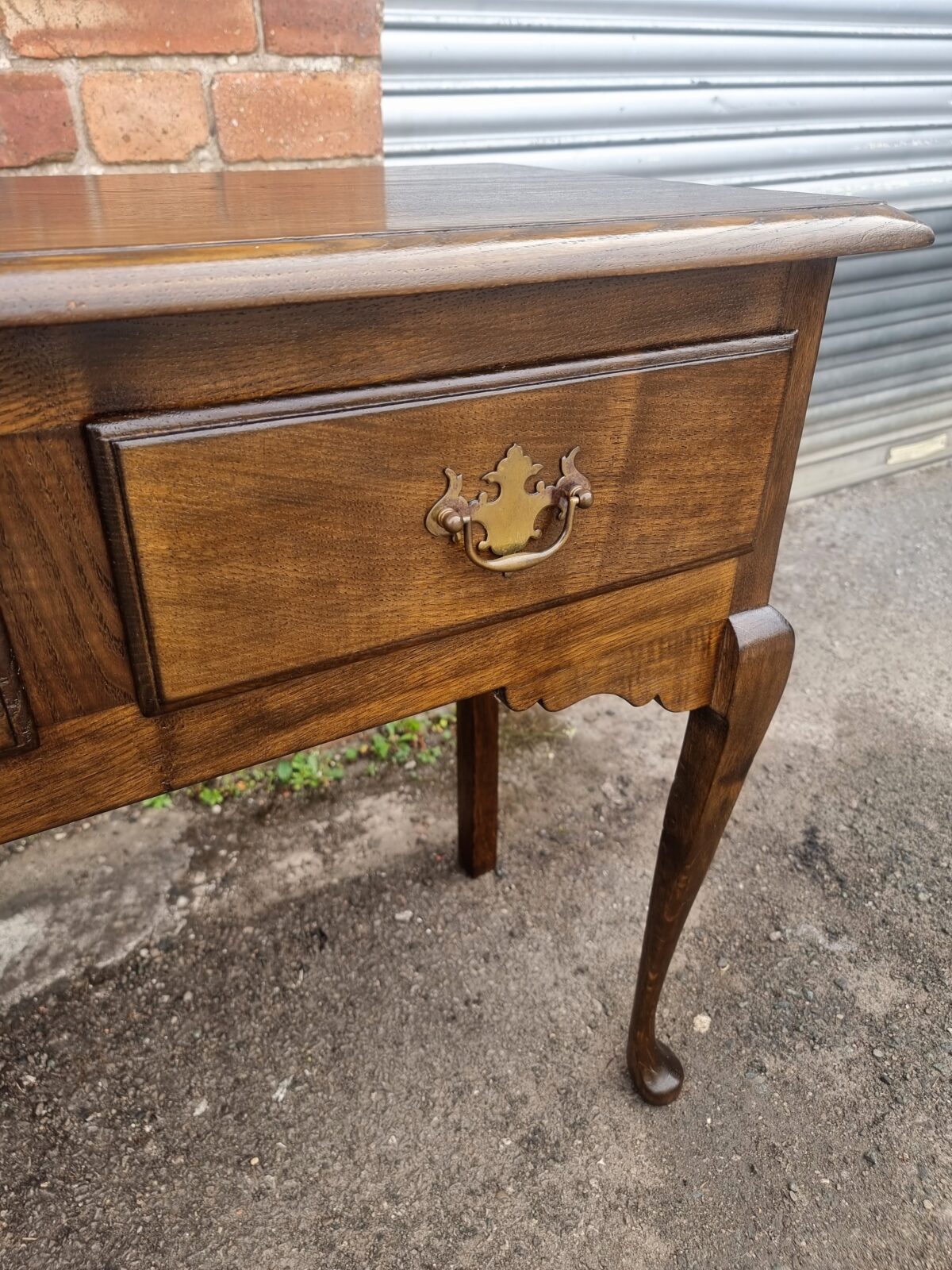 Antique style Oak Hall Table, Oak Side Table with 2 Drawers & Brass Drop Handles - Image 3