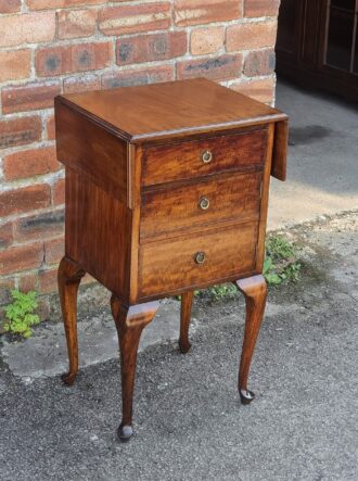 Small Antique Drop-Side Cabinet, Nightstand, Bedside Cabinet with Drop-Leaf Sides on Cabriolet-Legs